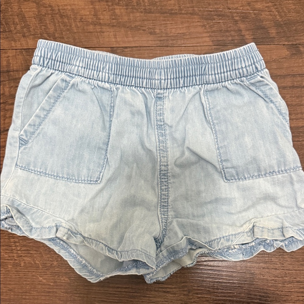 GAP Ruffled Shorts